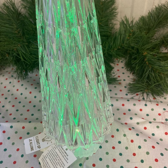 NWT I Light Up Glass Multi Color Star Christmas Tree - Picture 2 of 10